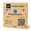 Plaque NFC et QR code pour partage du Wi-Fi, format 12 × 12 cm en bois, personnalisée avec le logo du client