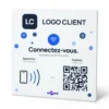 Plaque NFC et QR code pour partage du Wi-Fi, format 12 × 12 cm en PVC, personnalisée avec le logo du client
